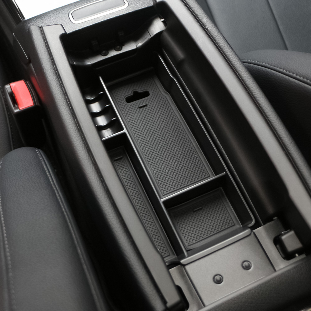 Interior Design Application - Vassoio portaoggetti per bracciolo auto per